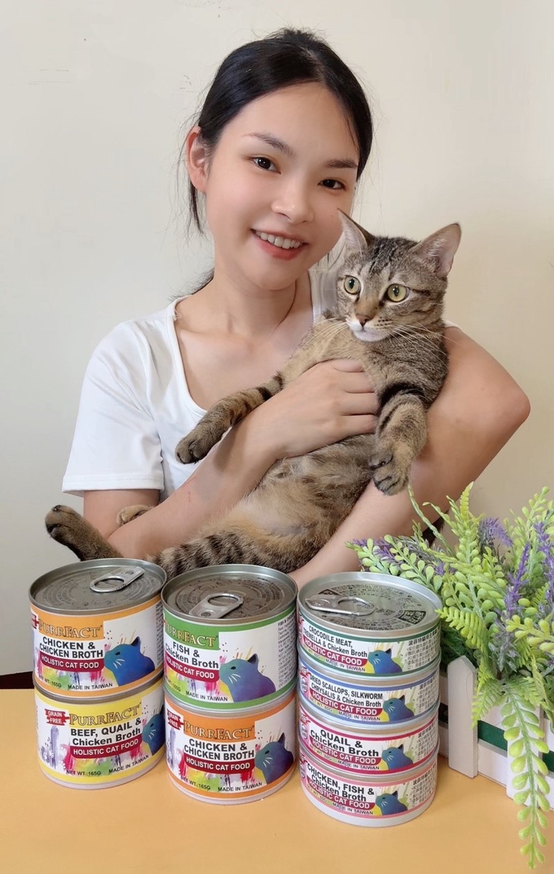 女人知己試用大隊,口碑行銷,部落客行銷,PURRFACT 波菲特貓用主食罐,主食罐,PURRFACT波菲特,貓主食罐,貓罐,PURRFACT波菲特貓用主食罐,魚肉蔓越莓主食罐,鮮嫩雞主食罐,鹿肉雞肉主食罐,牛肉鵪鶉貓主食罐,干貝蠶蛹配方,鱷魚肉白木耳配方,雞肉魚肉配方,安心鶉配方,評價,體驗,適口性佳,心得,成貓適用,高齡貓適用,質地是慕絲狀